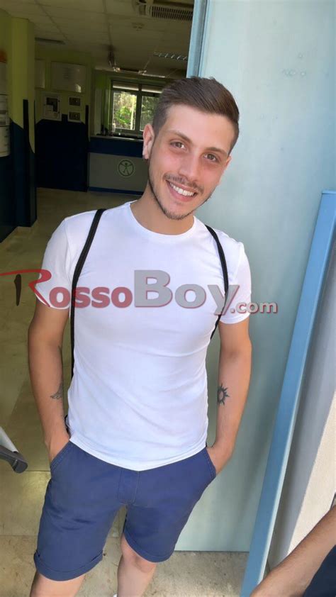 megaescort gay taranto|Annunci erotici escort, trans, gay, gigolò in Italia 